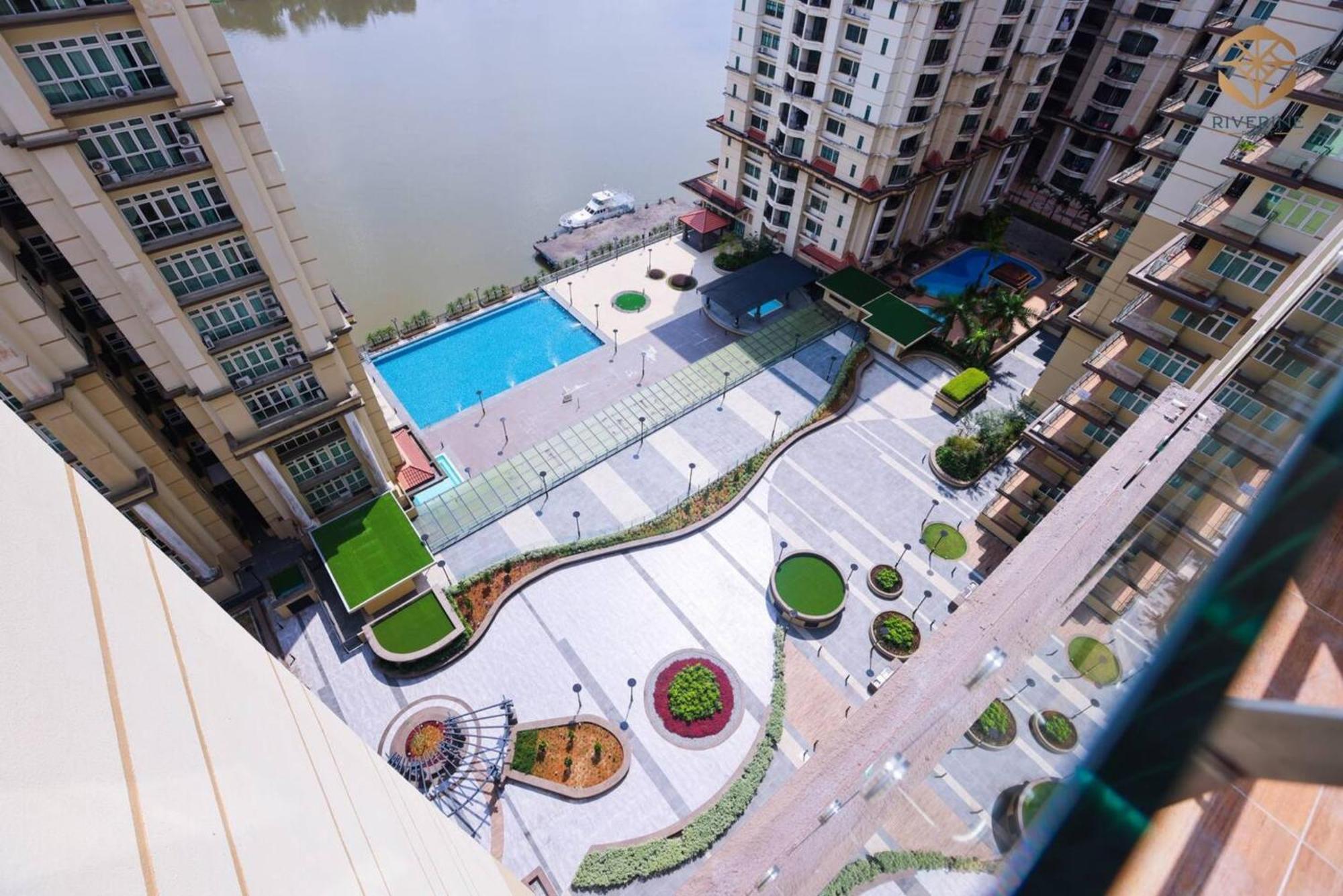 Riverine Diamond Apartment Kuching